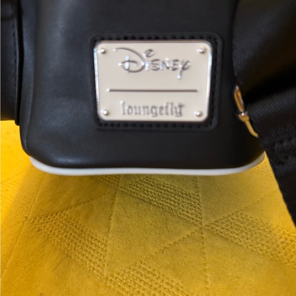 Disney Loungefly LUCIFER backpack - Picture 2 of 2